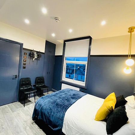 London 39 Blue House Luxury Ensuite Ideal For Tourists المظهر الخارجي الصورة