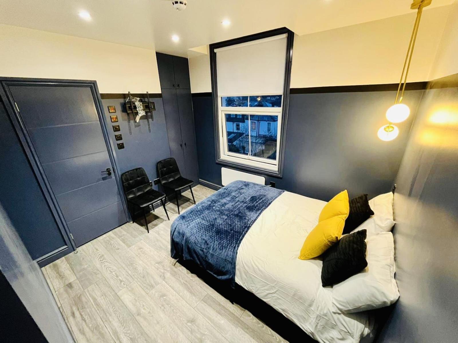 London 39 Blue House Luxury Ensuite Ideal For Tourists المظهر الخارجي الصورة