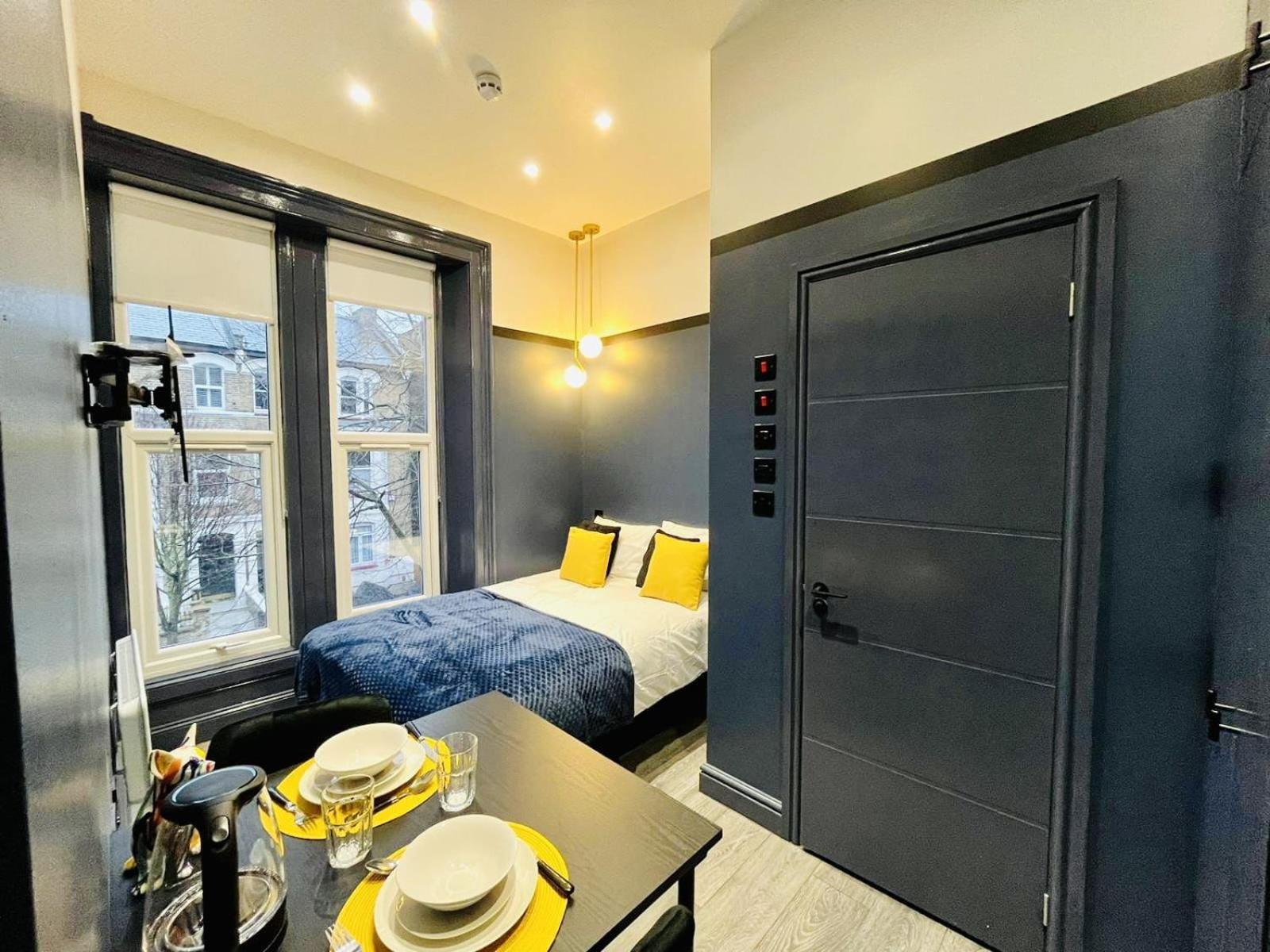 London 39 Blue House Luxury Ensuite Ideal For Tourists المظهر الخارجي الصورة