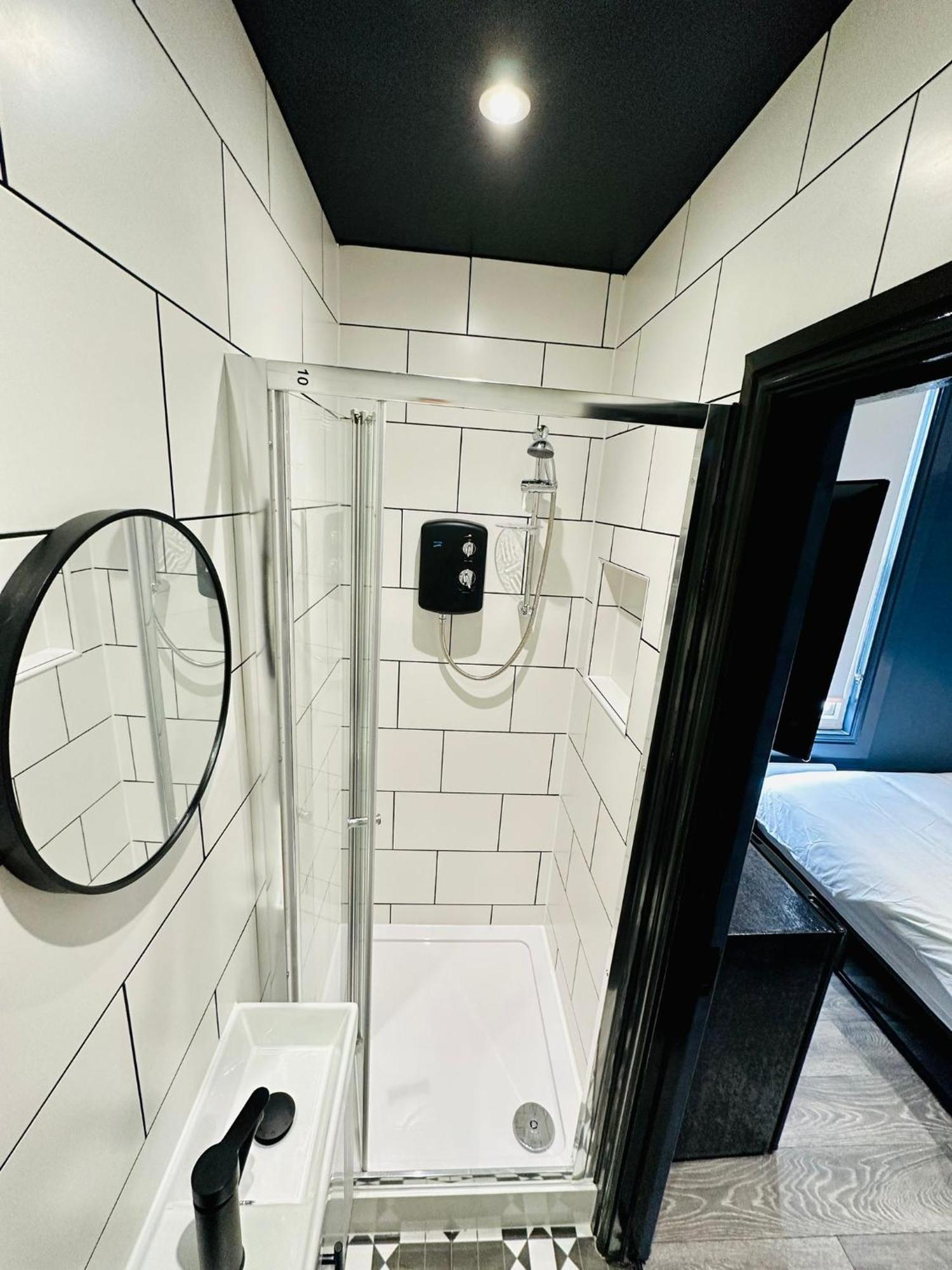 London 39 Blue House Luxury Ensuite Ideal For Tourists المظهر الخارجي الصورة