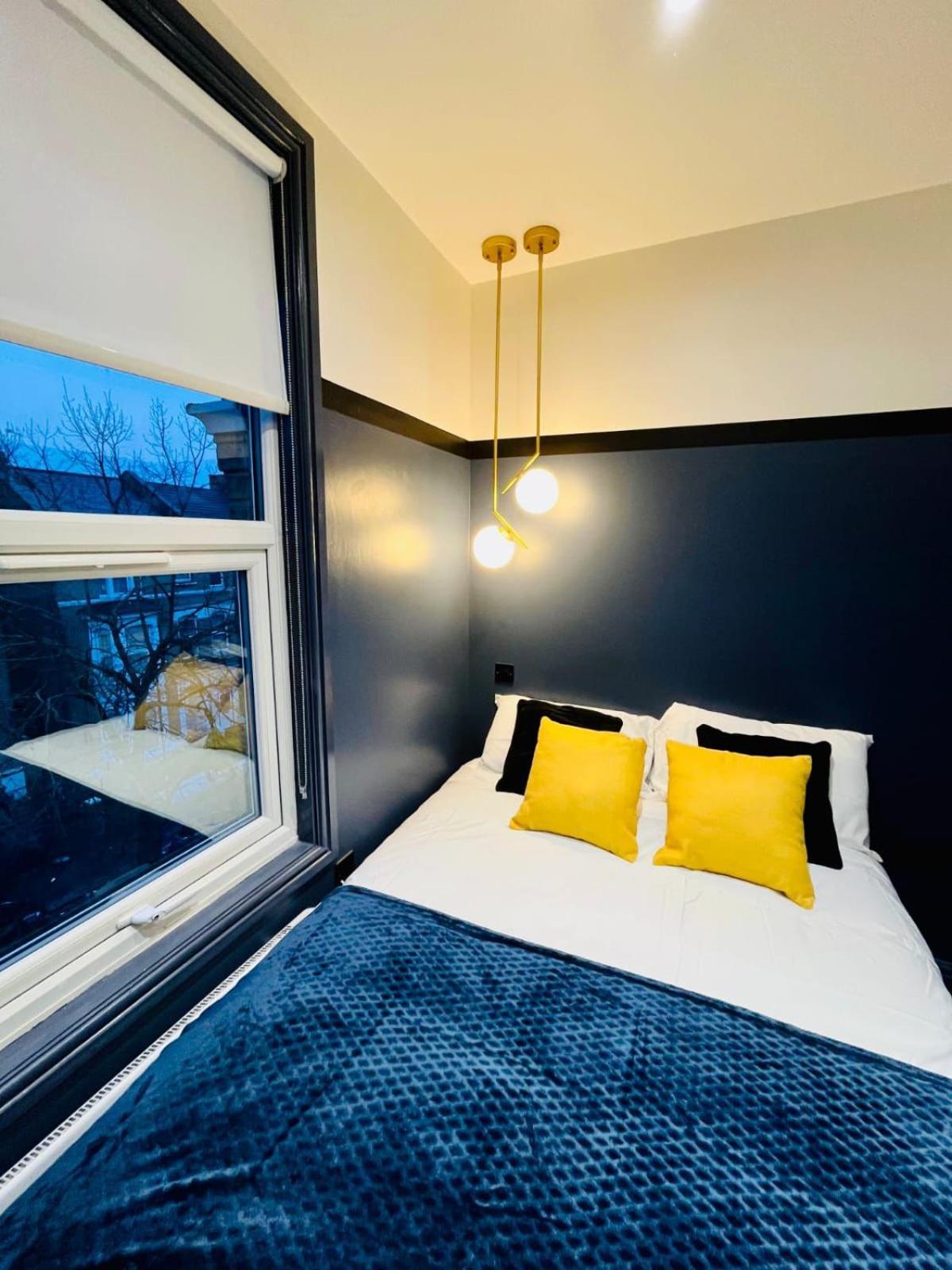 London 39 Blue House Luxury Ensuite Ideal For Tourists المظهر الخارجي الصورة