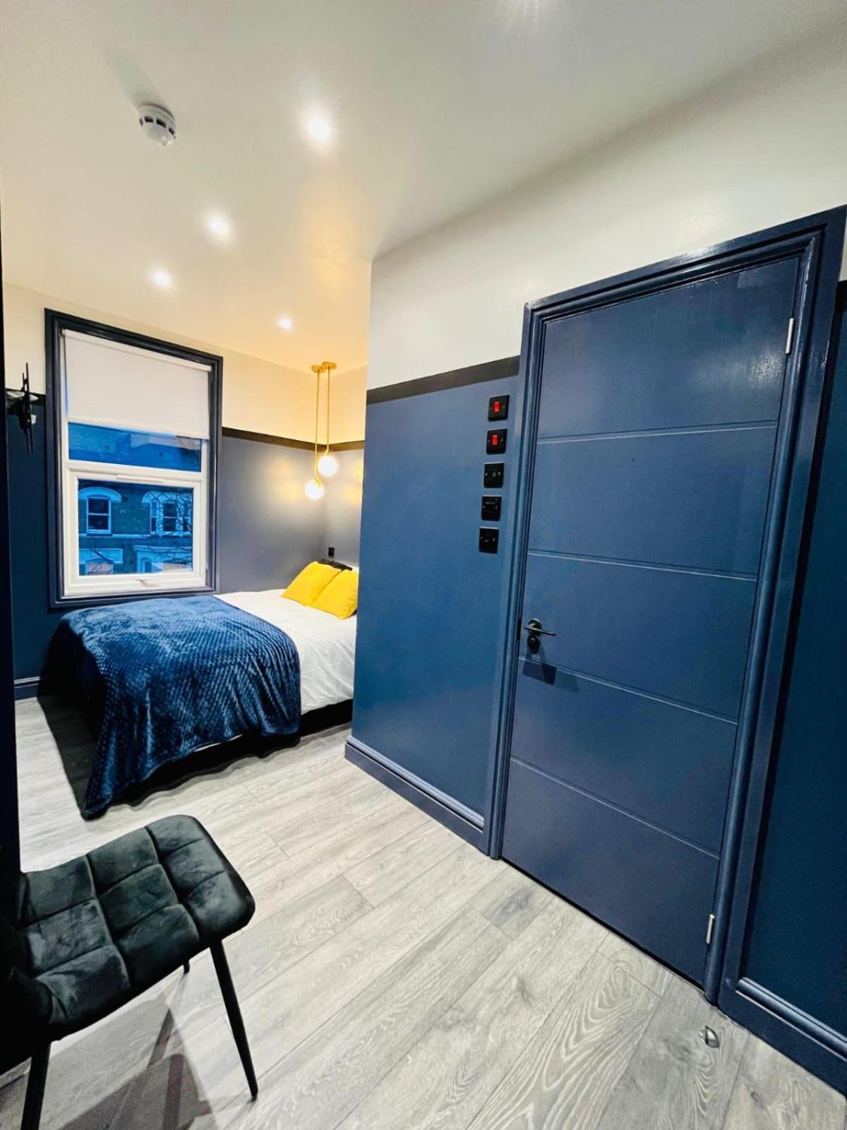 London 39 Blue House Luxury Ensuite Ideal For Tourists المظهر الخارجي الصورة